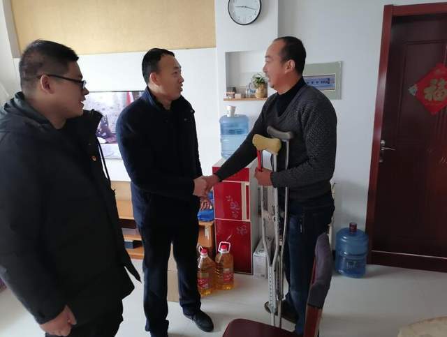 淮安市淮宁钢结构有限公司开展“春节送温暖，慰问困难职工家庭”活动
